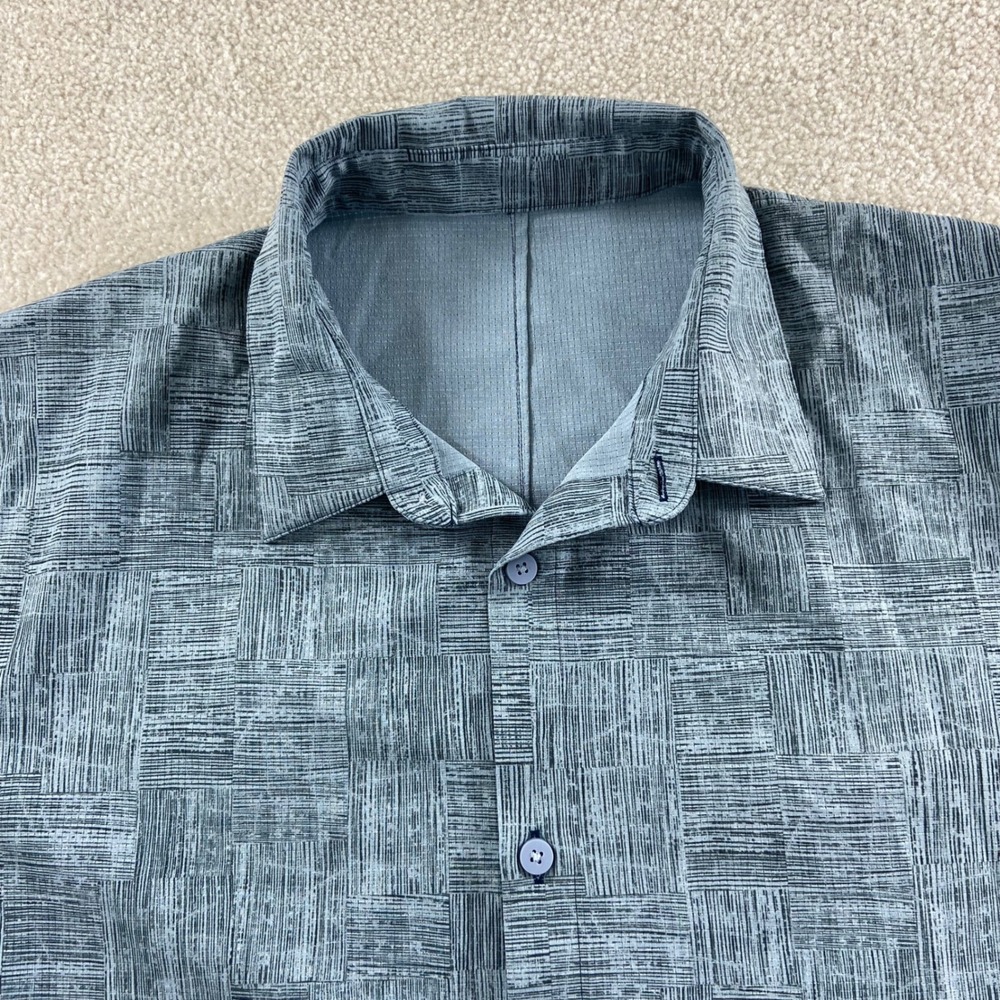 Lululemon Airing Easy Button Down Shirt Mens L Blue Short Sleeve Lightweight